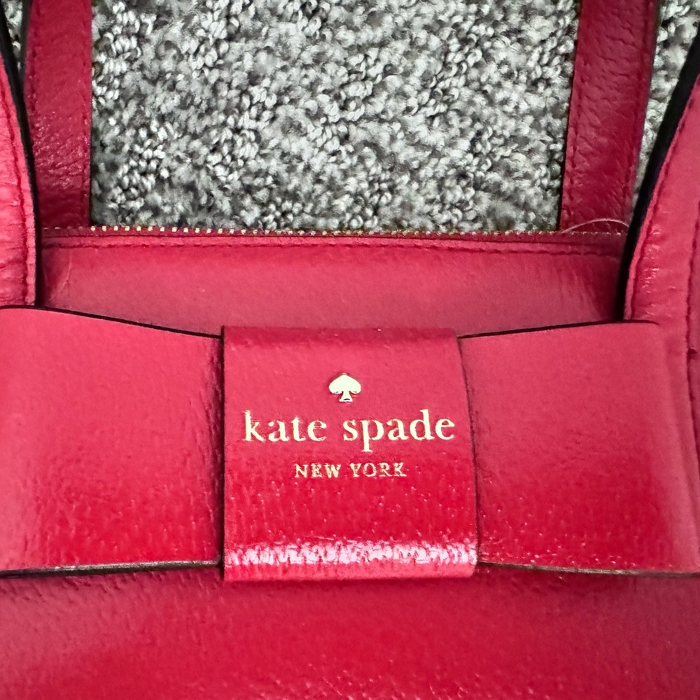 BNWT Kate Spade purse